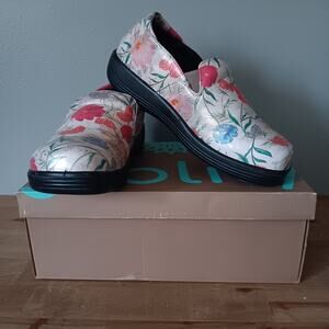 Glolily‎ Women's Kate Clogs, Style#KAT-420, Size 7.5 M, Vintage Flower Garden